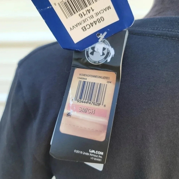 NWT Under Armour Women's Graphic Big Logo The Classic Tee Stretch sz Small S - Picture 4 of 12